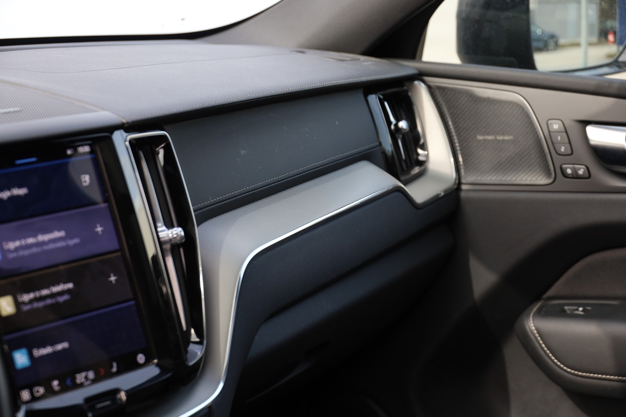XC60 T6 Hibrido Plug-in Ultra Dark