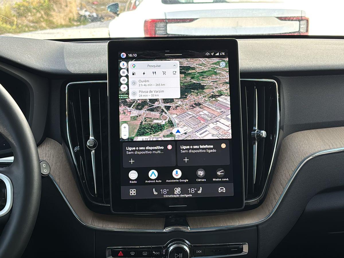 XC60 T6 PHEV Plus Dark