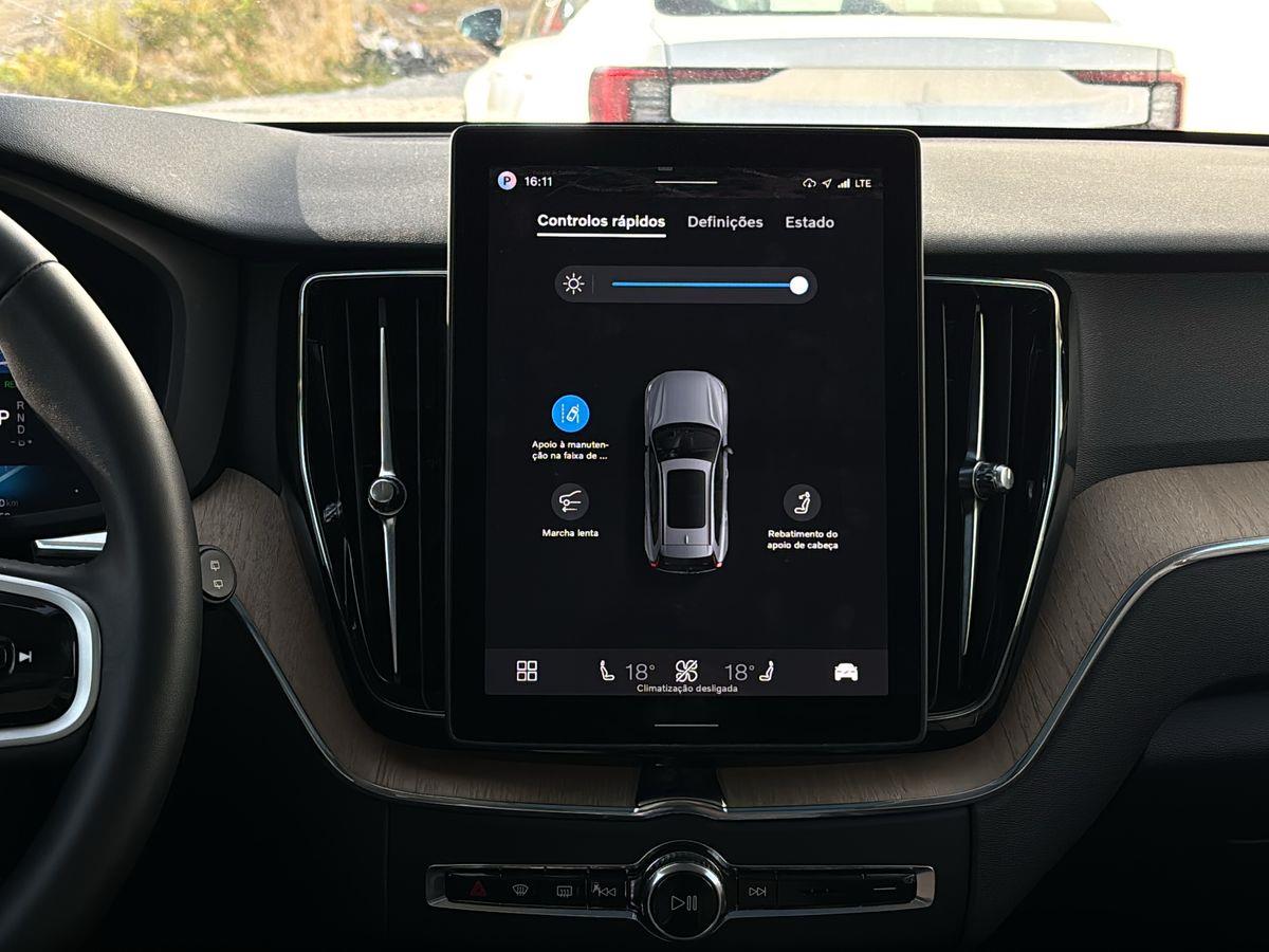 XC60 T6 PHEV Plus Dark