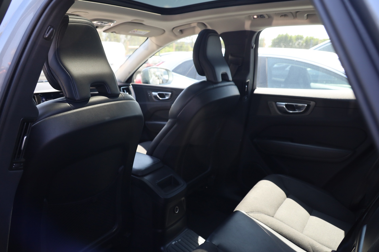XC60 T8 Hibrido Plug-in Momentum Plus Geart. 8V AWD
