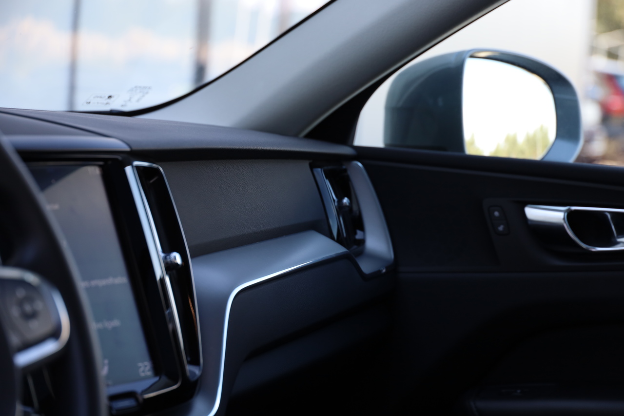 XC60 T8 Hibrido Plug-in Momentum Plus Geart. 8V AWD