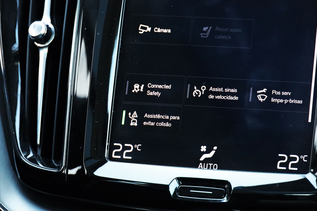 XC60 T8 Hibrido Plug-in Momentum Plus Geart. 8V AWD