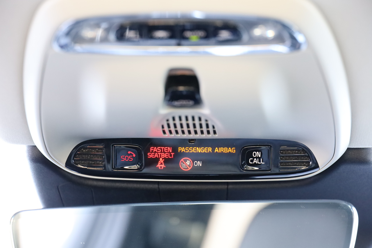 XC60 T8 Hibrido Plug-in Momentum Plus Geart. 8V AWD