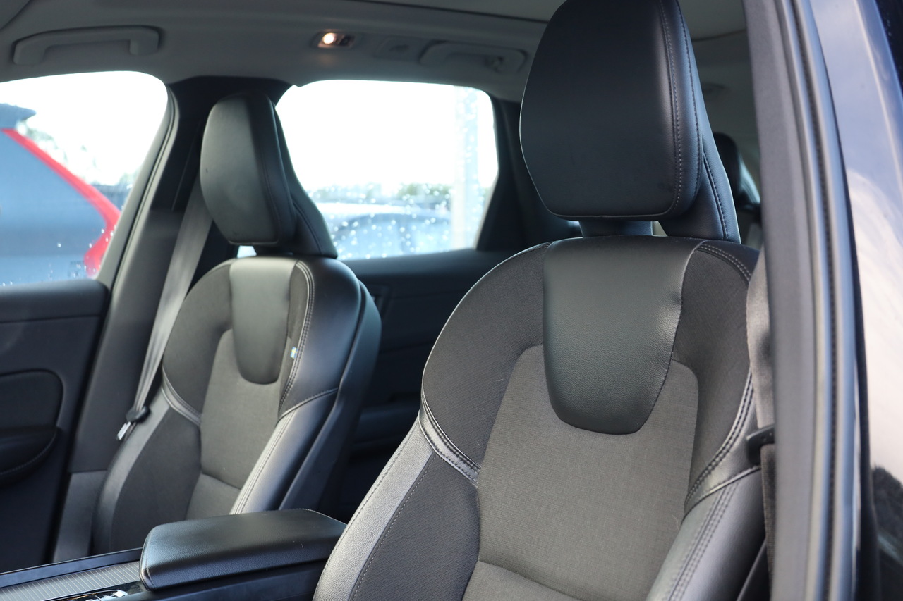 XC60 T8 Hibrido Plug-in Momentum Plus Geart. 8V AWD