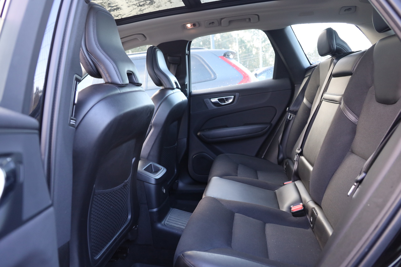 XC60 T8 Hibrido Plug-in Momentum Plus Geart. 8V AWD