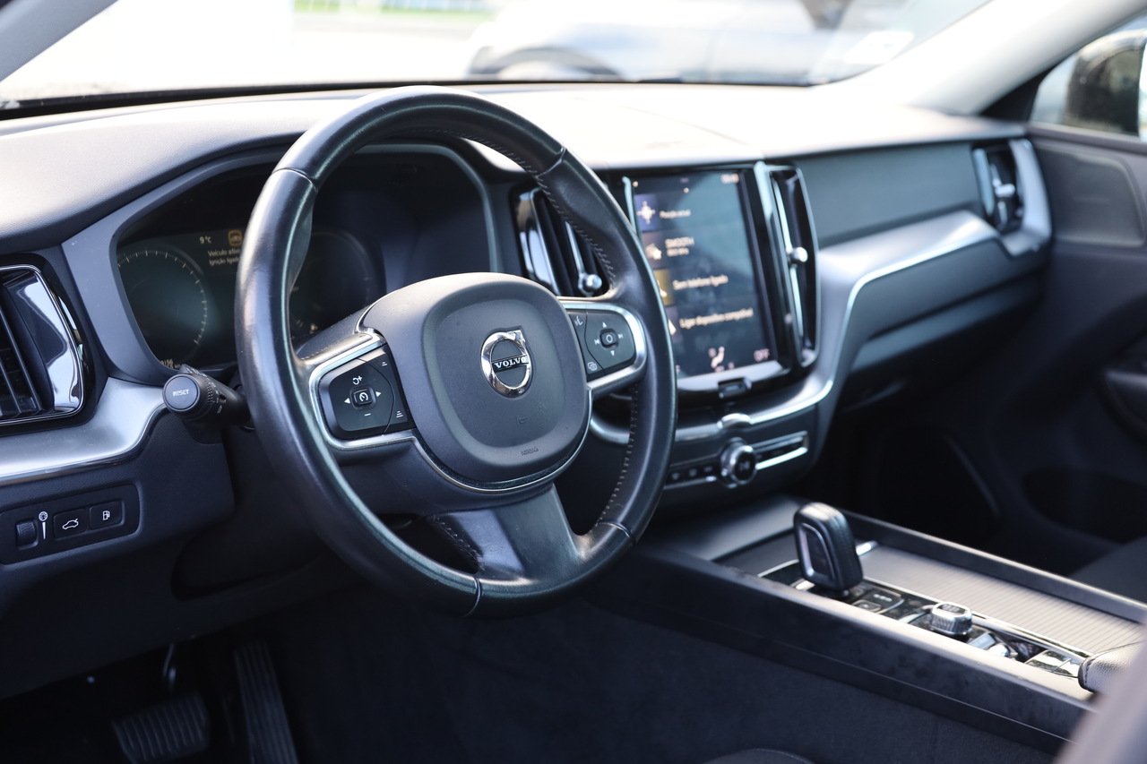 XC60 T8 Hibrido Plug-in Momentum Plus Geart. 8V AWD