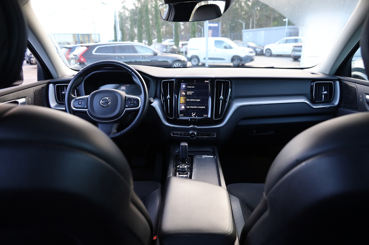 XC60 T8 Hibrido Plug-in Momentum Plus Geart. 8V AWD