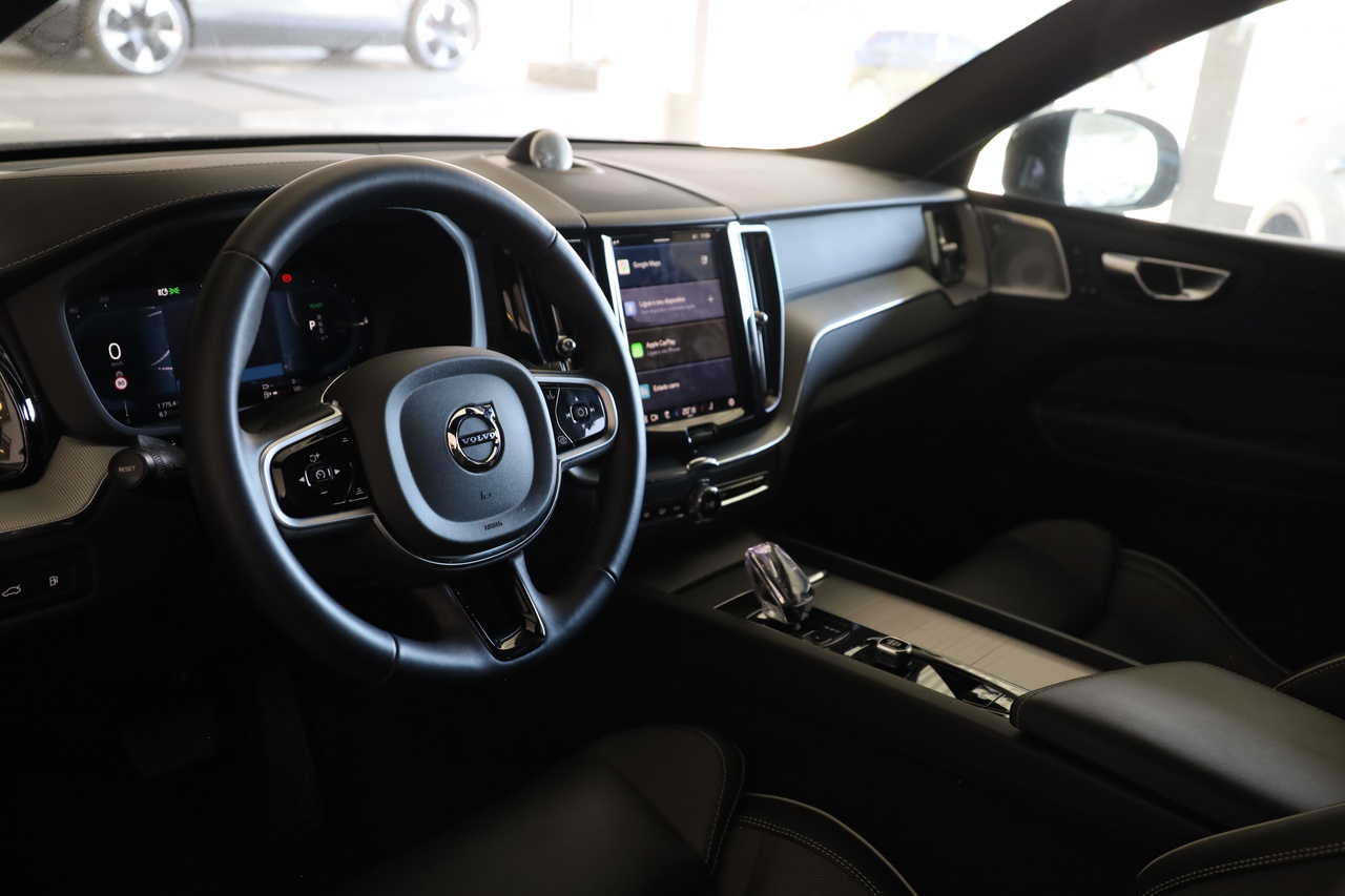 XC60 T8 Híbrido Plug-in Ultra Dark Geart.