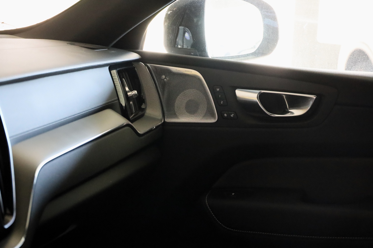 XC60 T8 Híbrido Plug-in Ultra Dark Geart.