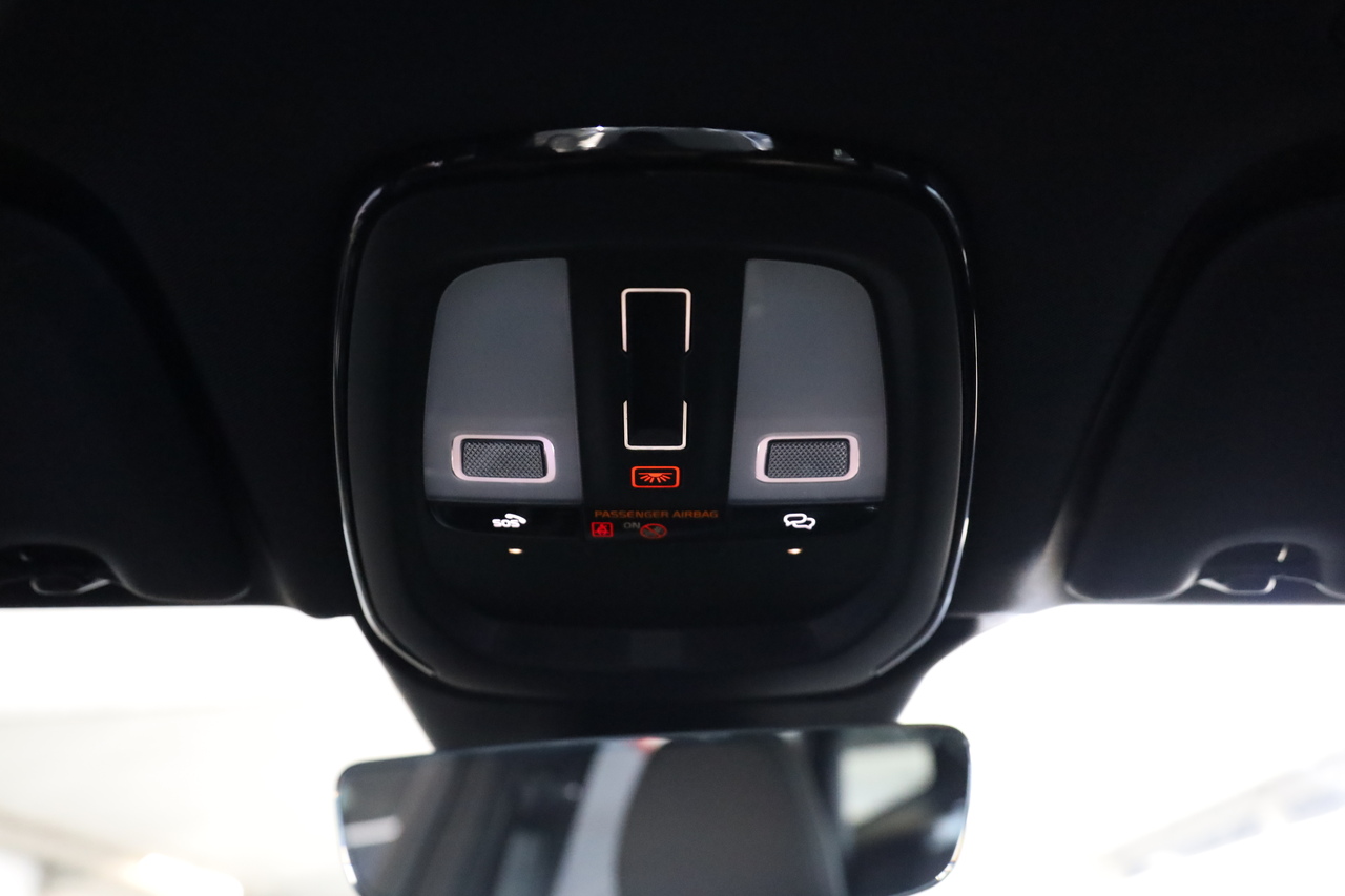 XC60 T8 Híbrido Plug-in Ultra Dark Geart.