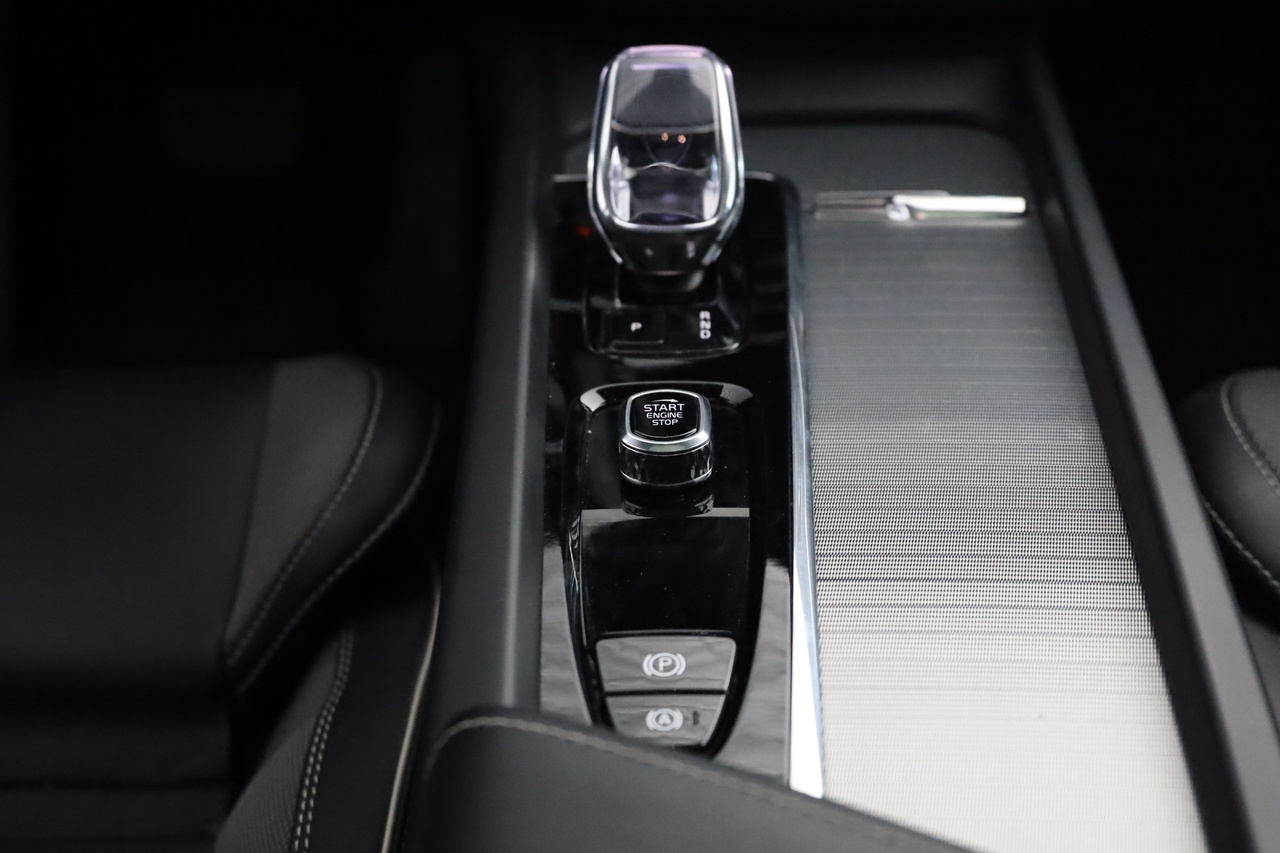 XC60 T8 Híbrido Plug-in Ultra Dark Geart.