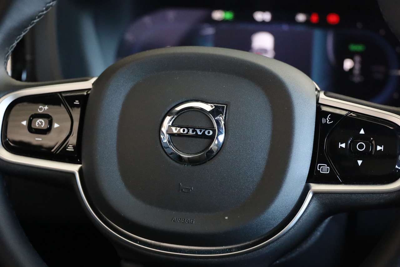 XC60 T8 Híbrido Plug-in Ultra Dark Geart.