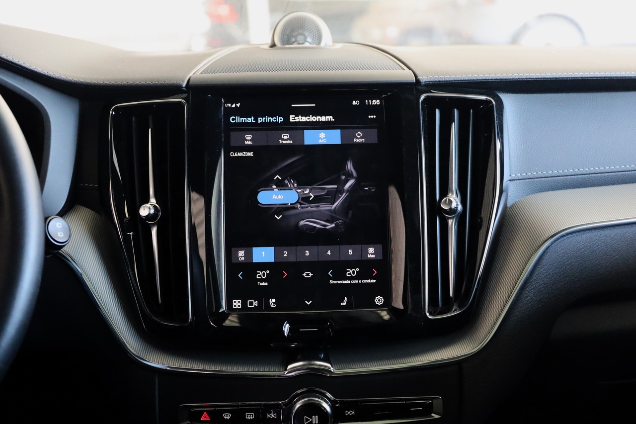 XC60 T8 Híbrido Plug-in Ultra Dark Geart.