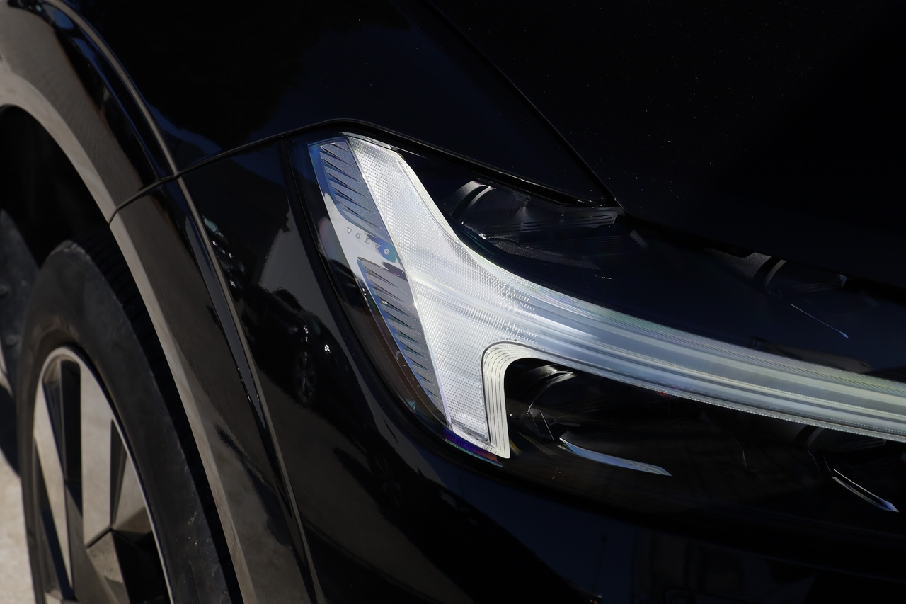 XC60 T8 Híbrido Plug-in Ultra Dark Geart.