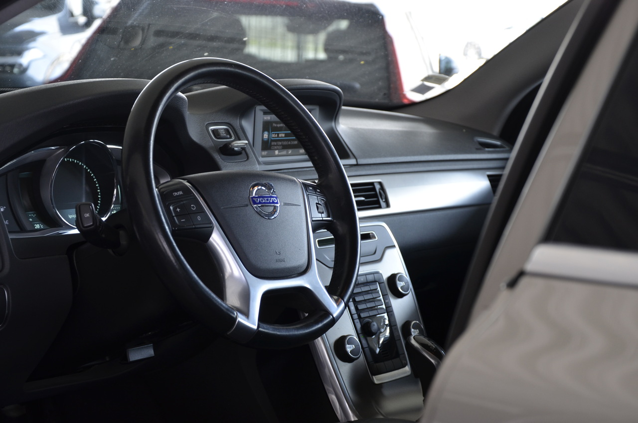 XC70 D4 Momentum Geart.6V