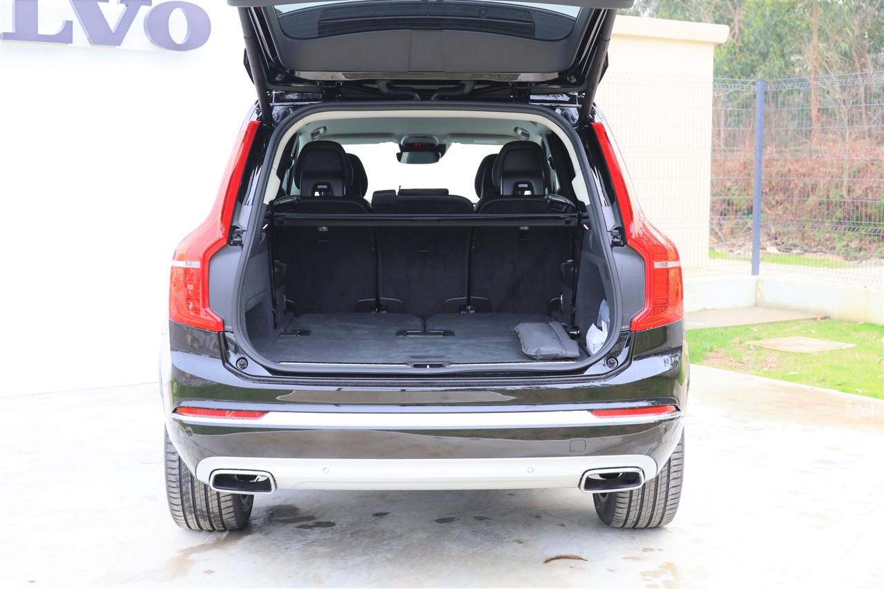 XC90 B5 Hybrid-Diesel Inscription Geartronic