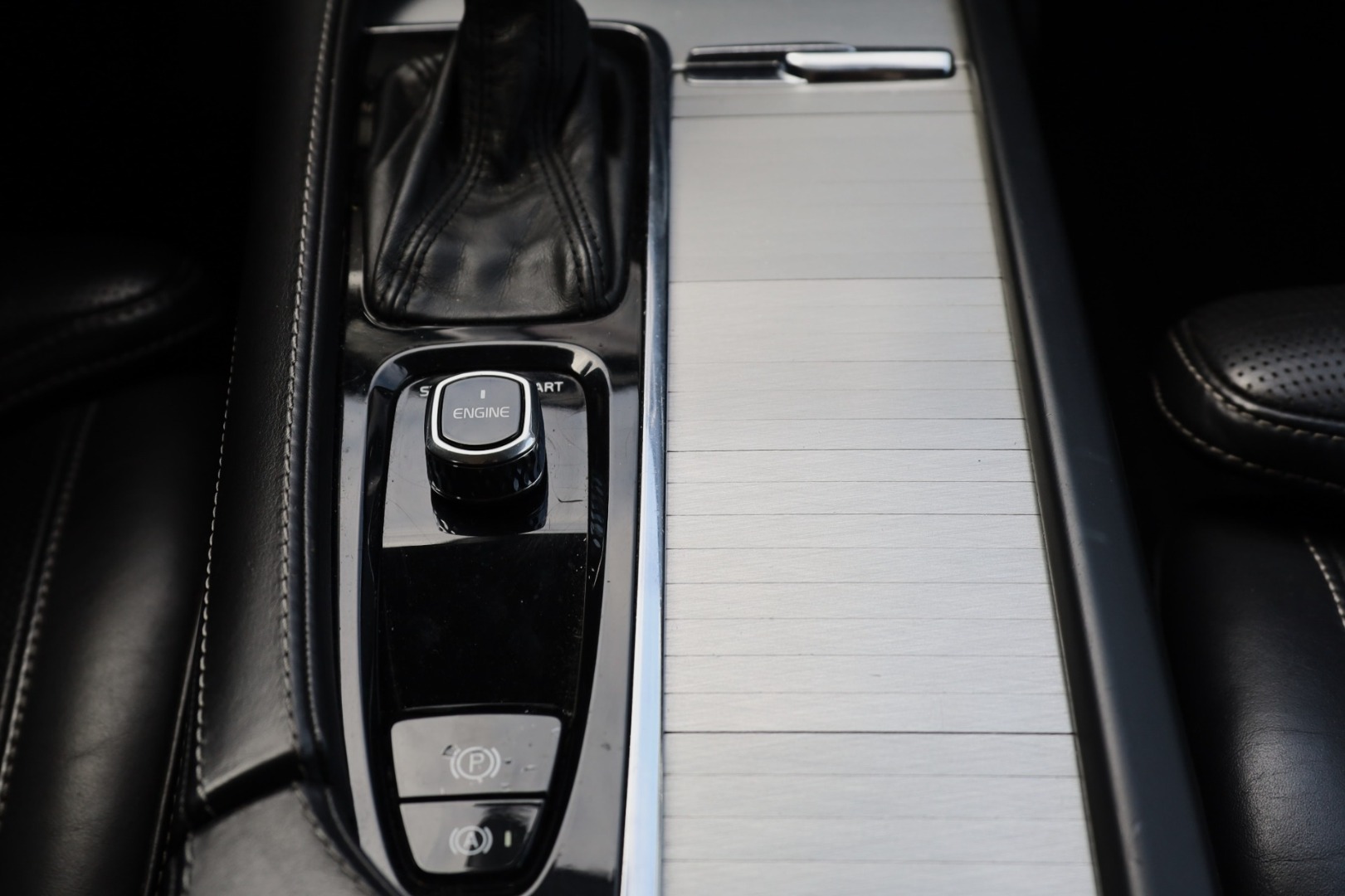 XC90 D5 Momentum Geart.