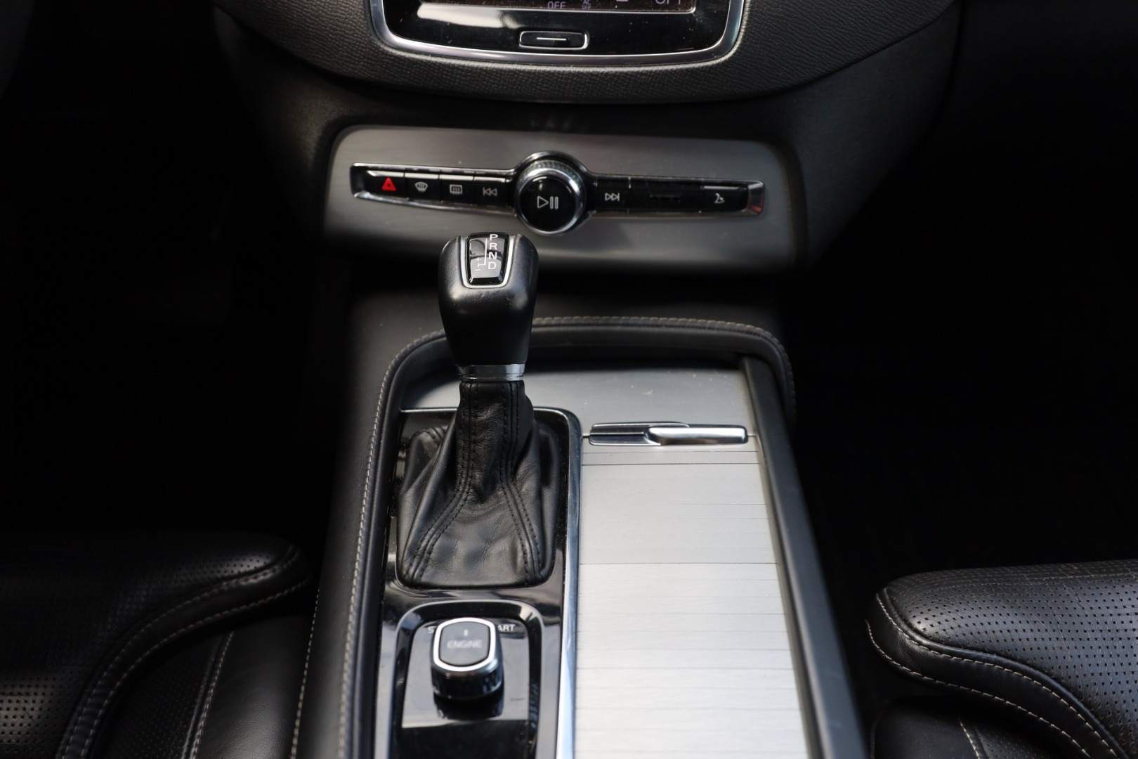 XC90 D5 Momentum Geart.