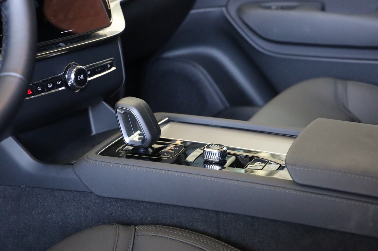XC90 T8 Hibrido Plug-in Core Bright Geart. AWD