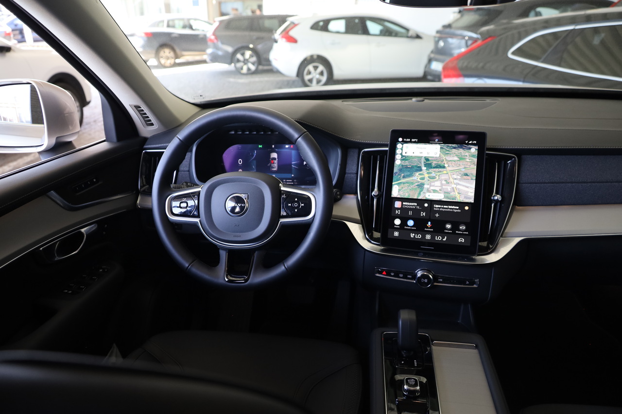 XC90 T8 Hibrido Plug-in Core Bright Geart. AWD