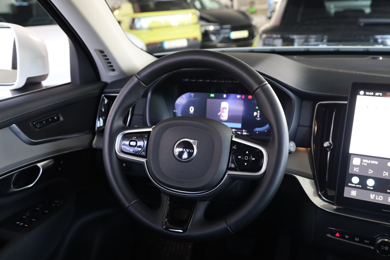 XC90 T8 Hibrido Plug-in Core Bright Geart. AWD