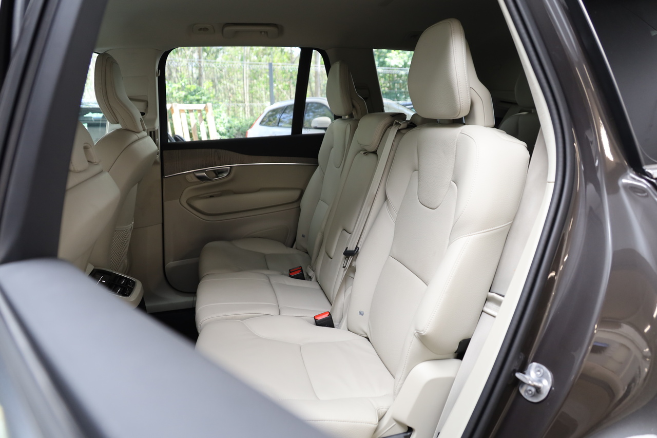 XC90 T8 Hibrido Plug-in Core Bright