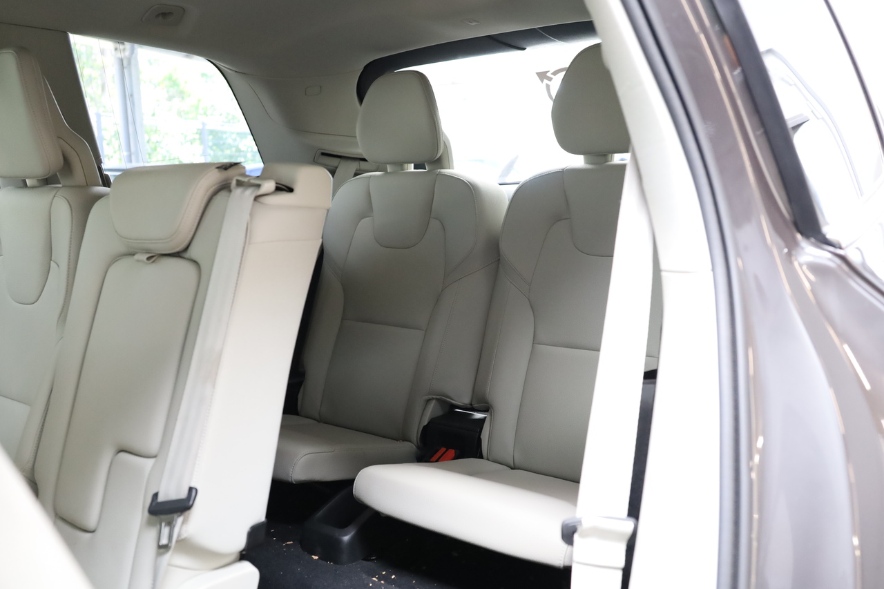 XC90 T8 Hibrido Plug-in Core Bright