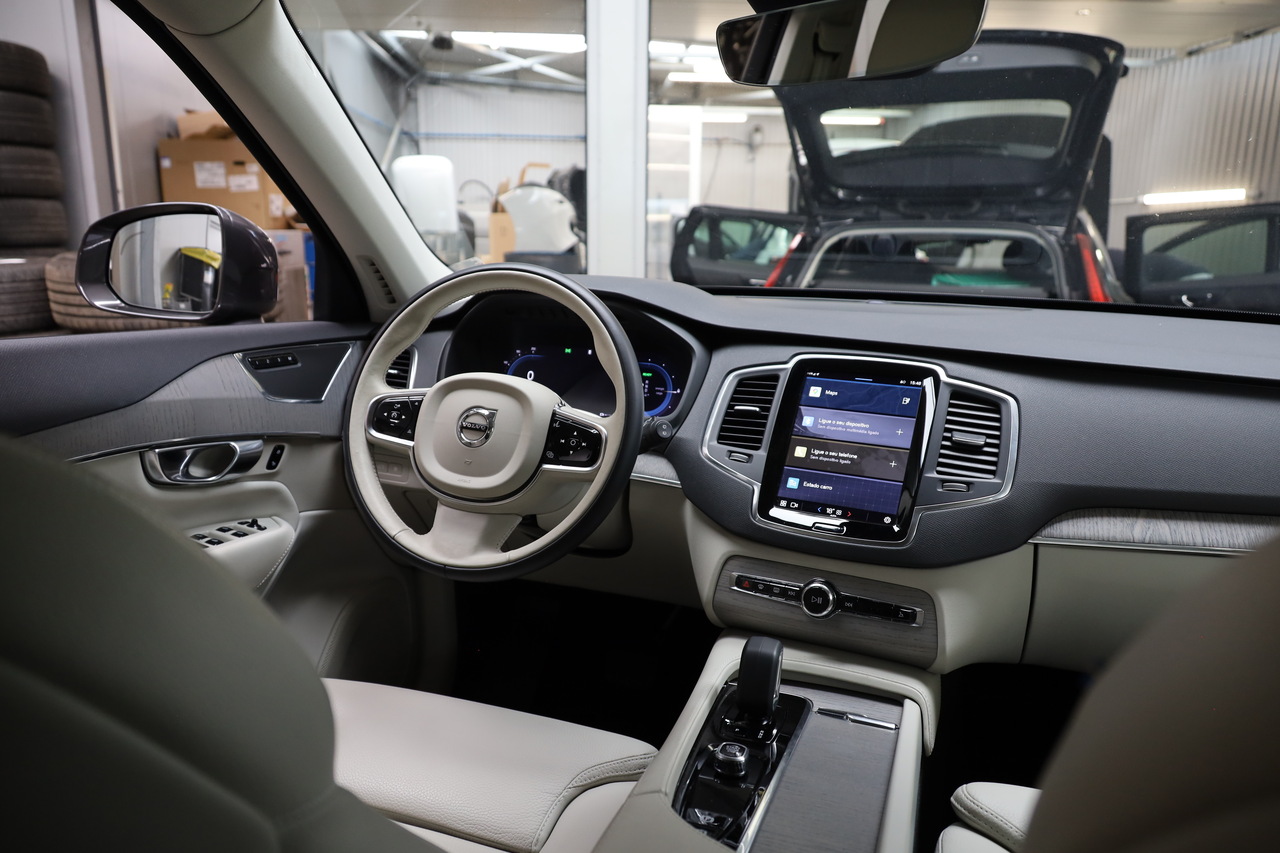 XC90 T8 Hibrido Plug-in Core Bright