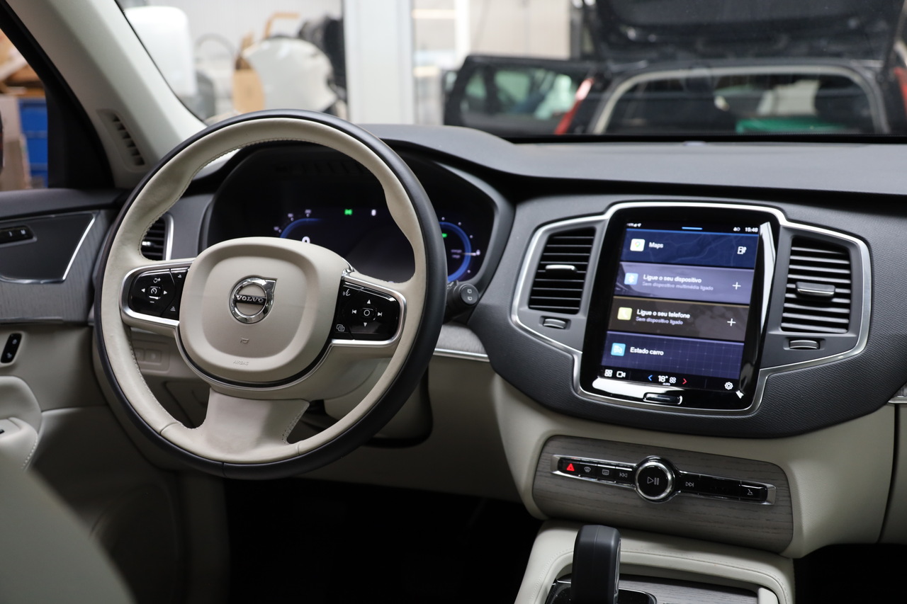 XC90 T8 Hibrido Plug-in Core Bright