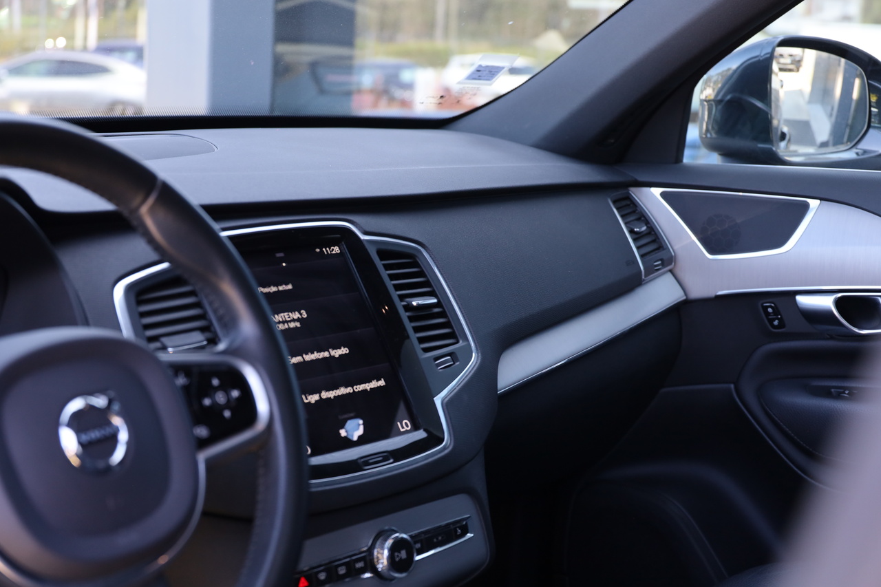 XC90 T8 Hibrido Plug-in Momentum Plus Geart. AWD