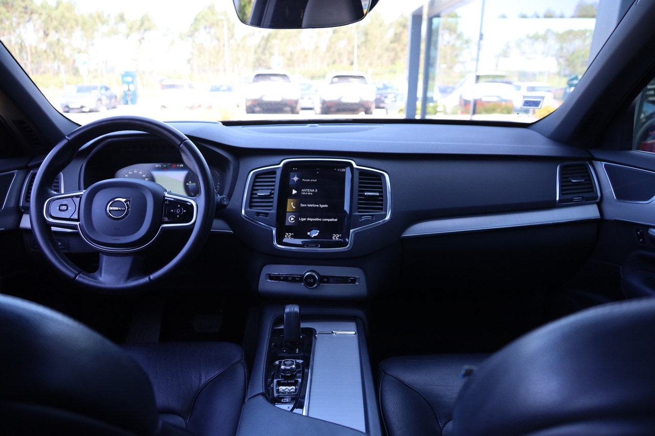 XC90 T8 Hibrido Plug-in Momentum Plus Geart. AWD