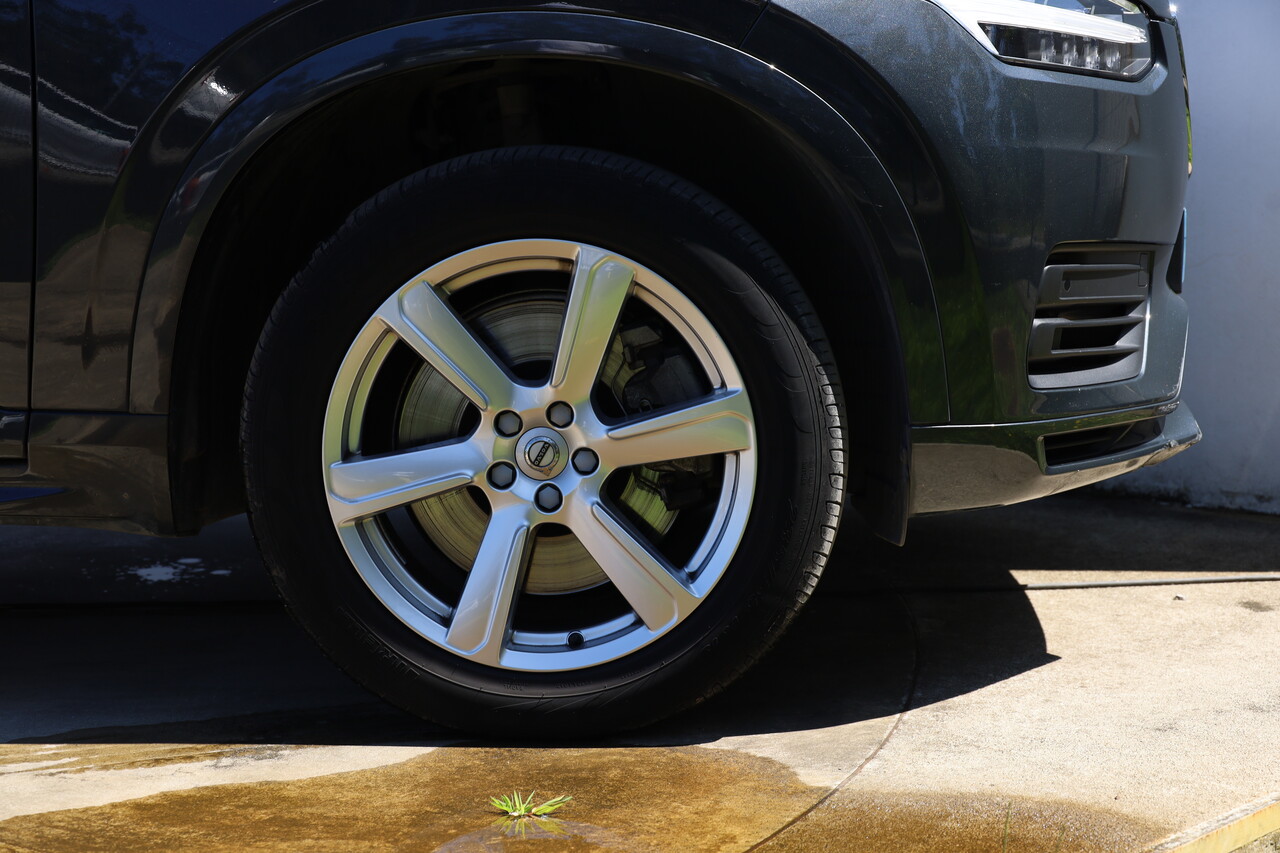 XC90 T8 Hibrido Plug-in Momentum Plus Geart. AWD