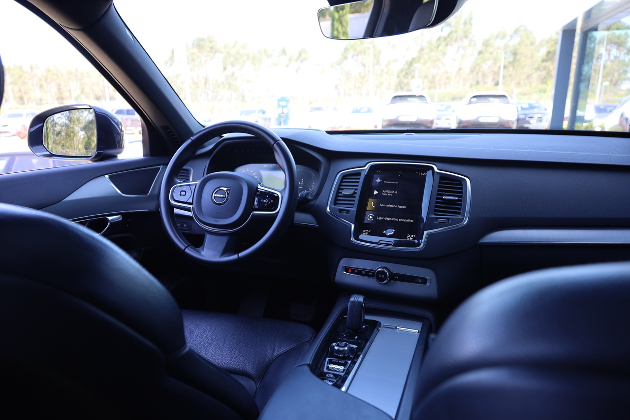 XC90 T8 Hibrido Plug-in Momentum Plus Geart. AWD