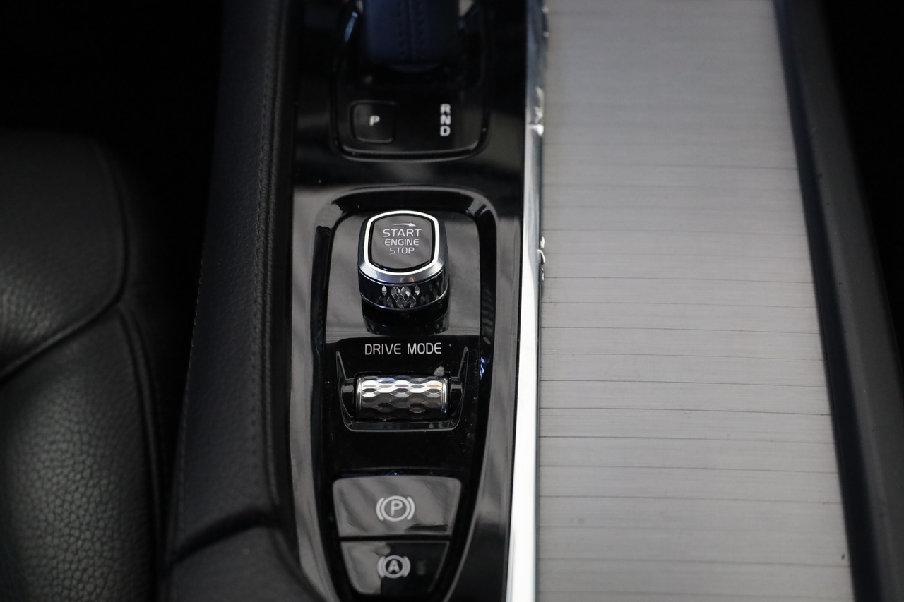 XC90 T8 Hibrido Plug-in Momentum Plus Geart. AWD