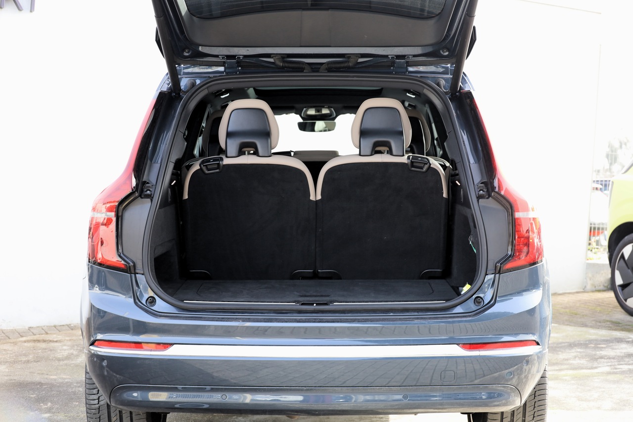 XC90 T8 Hibrido Plug-in Plus Bright