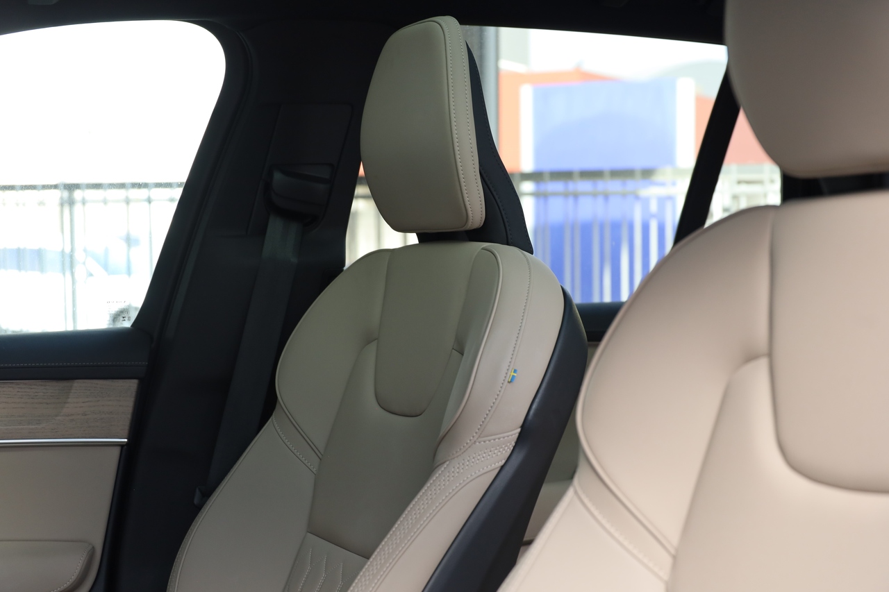 XC90 T8 Hibrido Plug-in Plus Bright