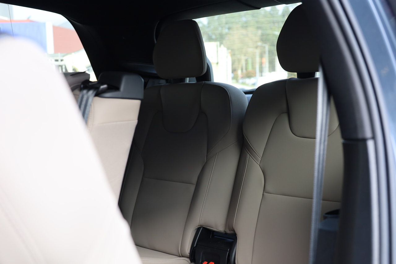 XC90 T8 Hibrido Plug-in Plus Bright