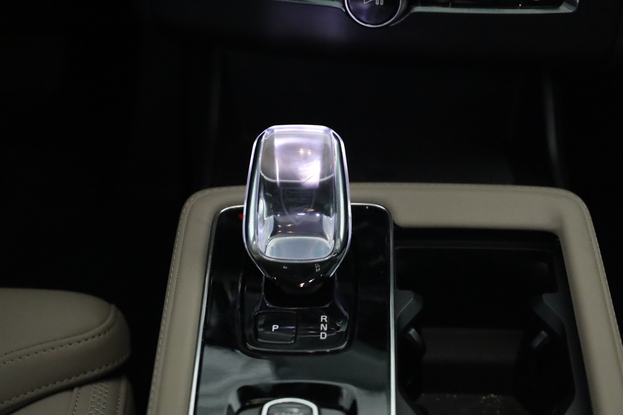 XC90 T8 Hibrido Plug-in Plus Bright AWD