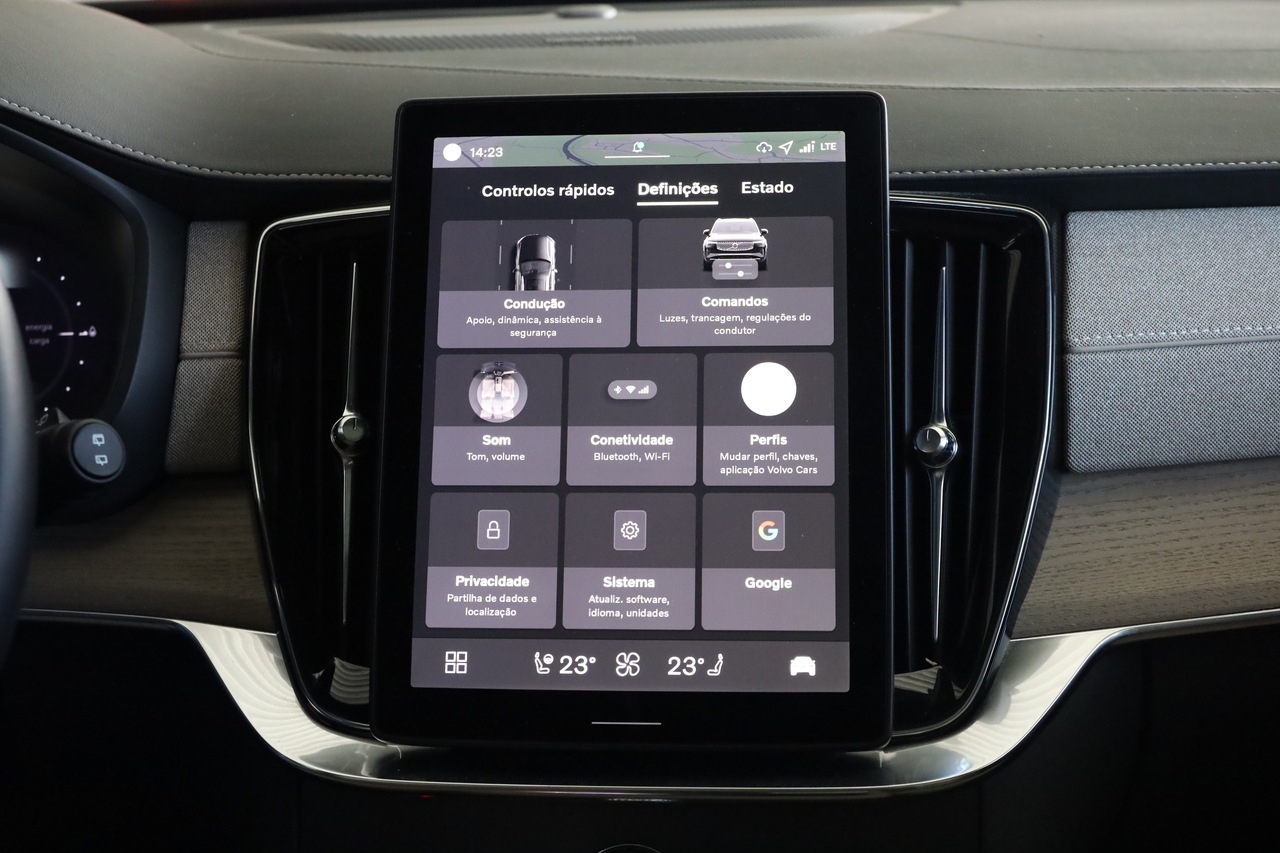 XC90 T8 Hibrido Plug-in Plus Bright AWD