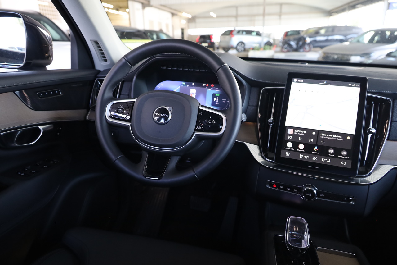 XC90 T8 Hibrido Plug-in Plus Bright AWD