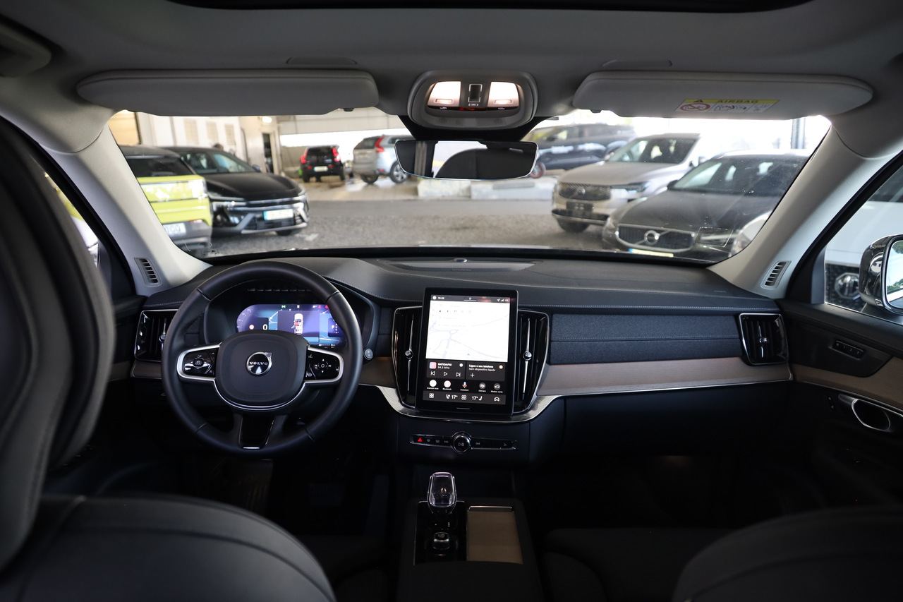 XC90 T8 Hibrido Plug-in Plus Bright AWD