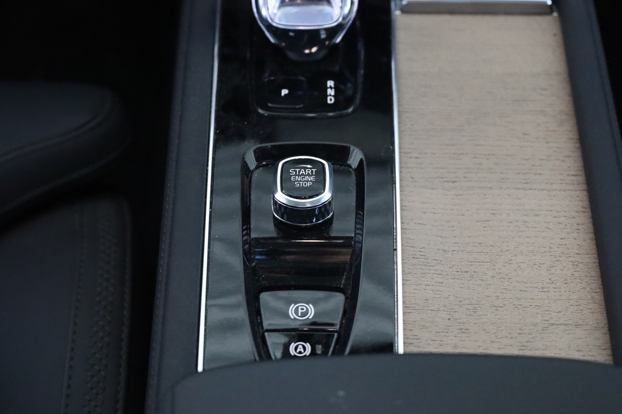 XC90 T8 Hibrido Plug-in Plus Bright AWD