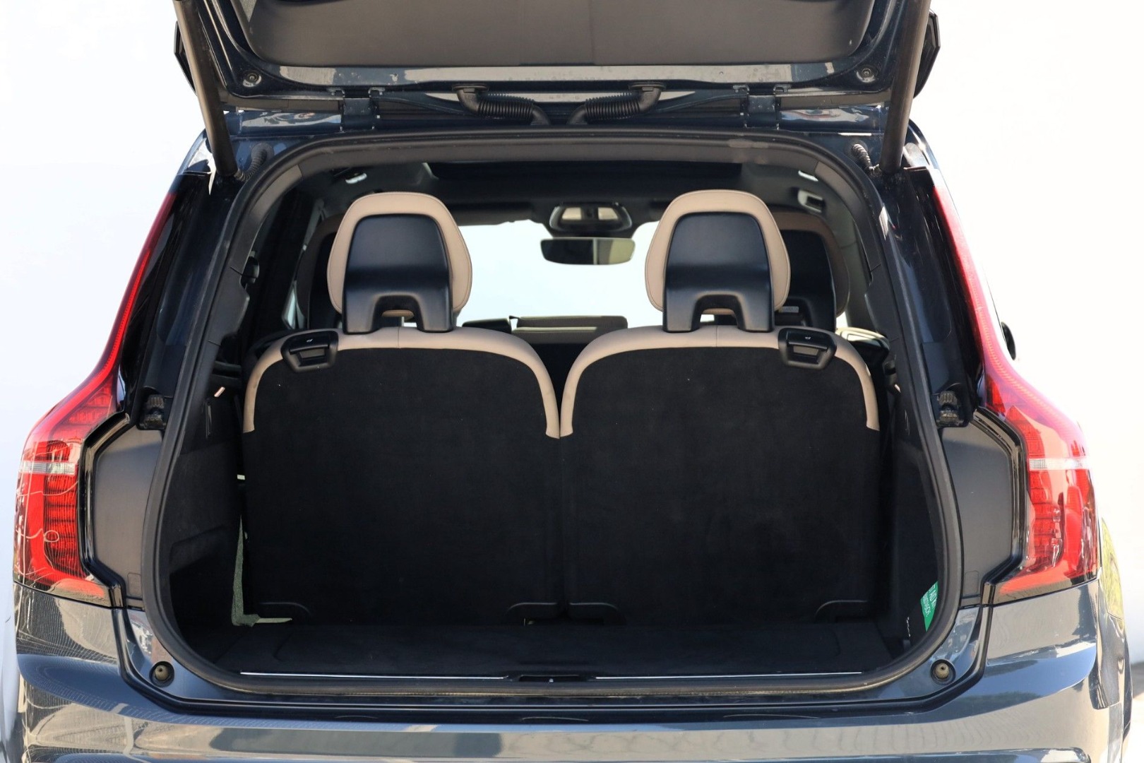 XC90 T8 Hibrido Plug-in Plus Dark Geart. AWD