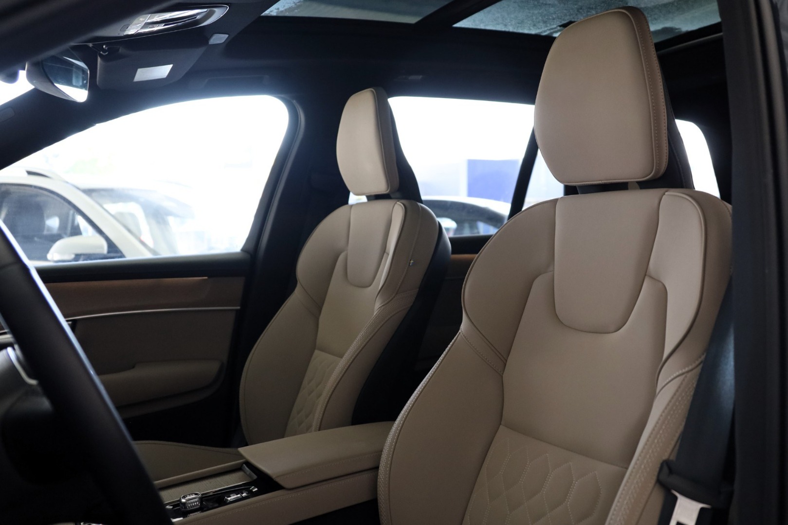 XC90 T8 Hibrido Plug-in Plus Dark Geart. AWD
