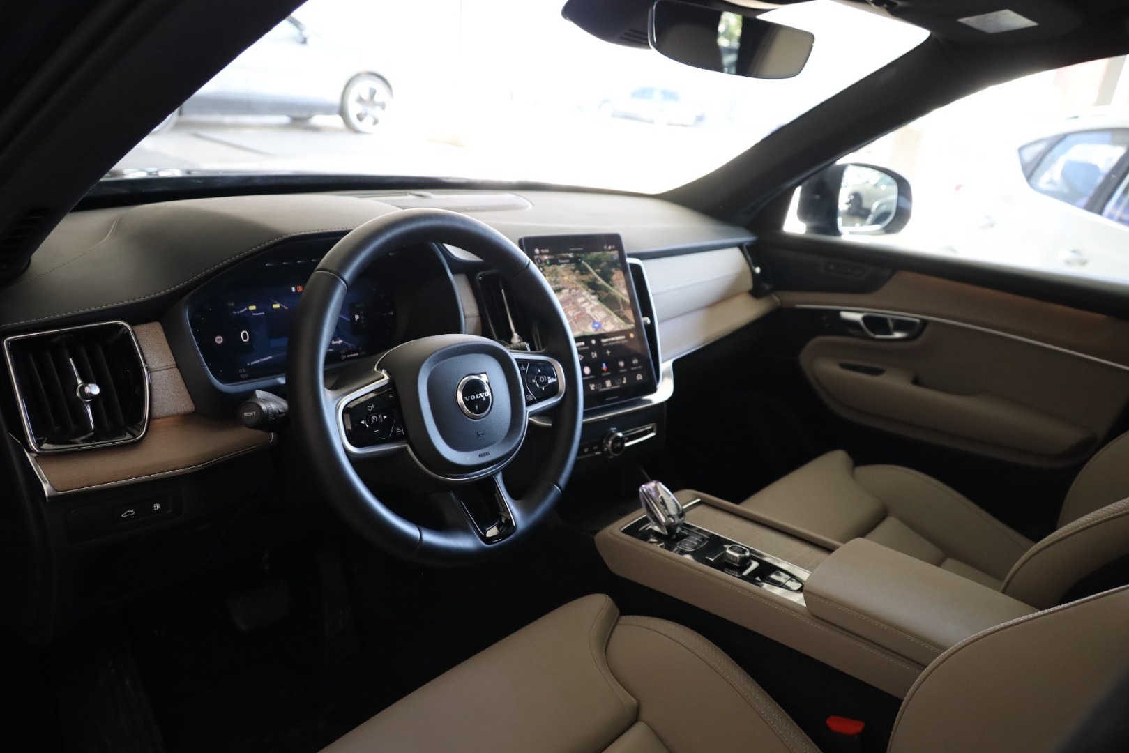 XC90 T8 Hibrido Plug-in Plus Dark Geart. AWD