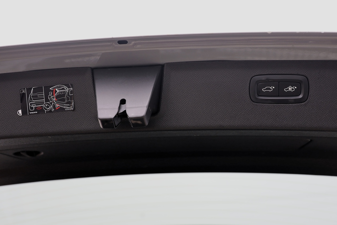 XC90 T8 Hibrido Plug-in Plus Dark Geart. AWD