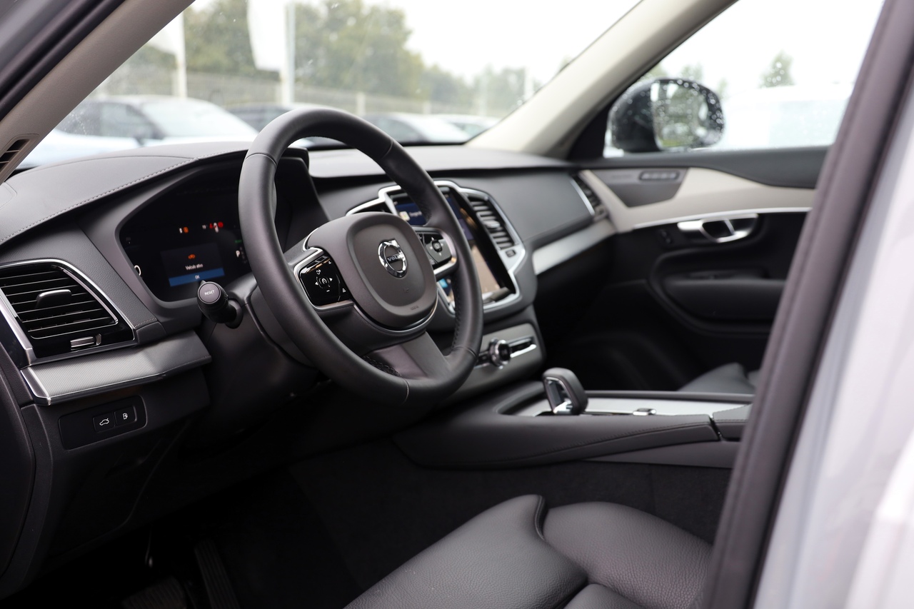 XC90 T8 Hibrido Plug-in Plus Dark Geart. AWD