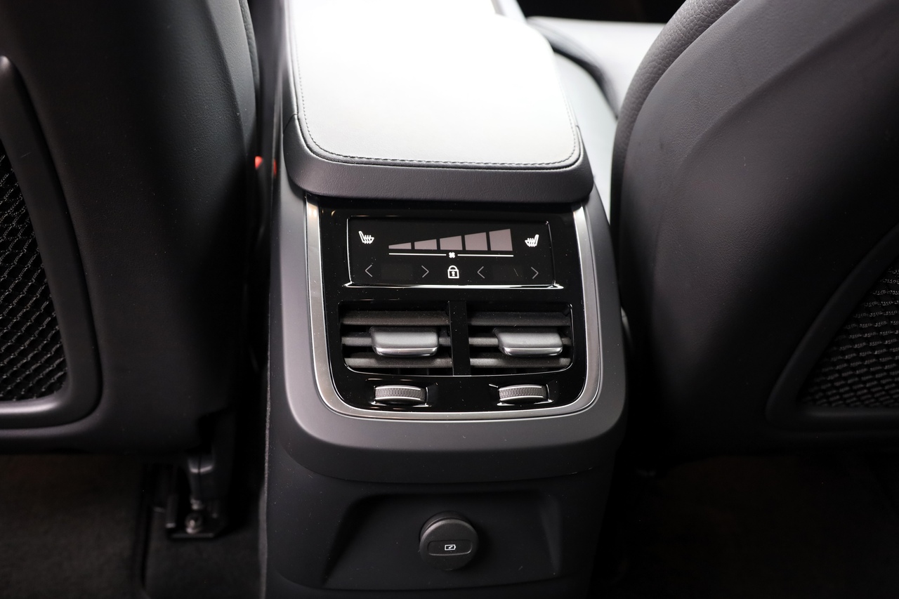 XC90 T8 Hibrido Plug-in Plus Dark Geart. AWD