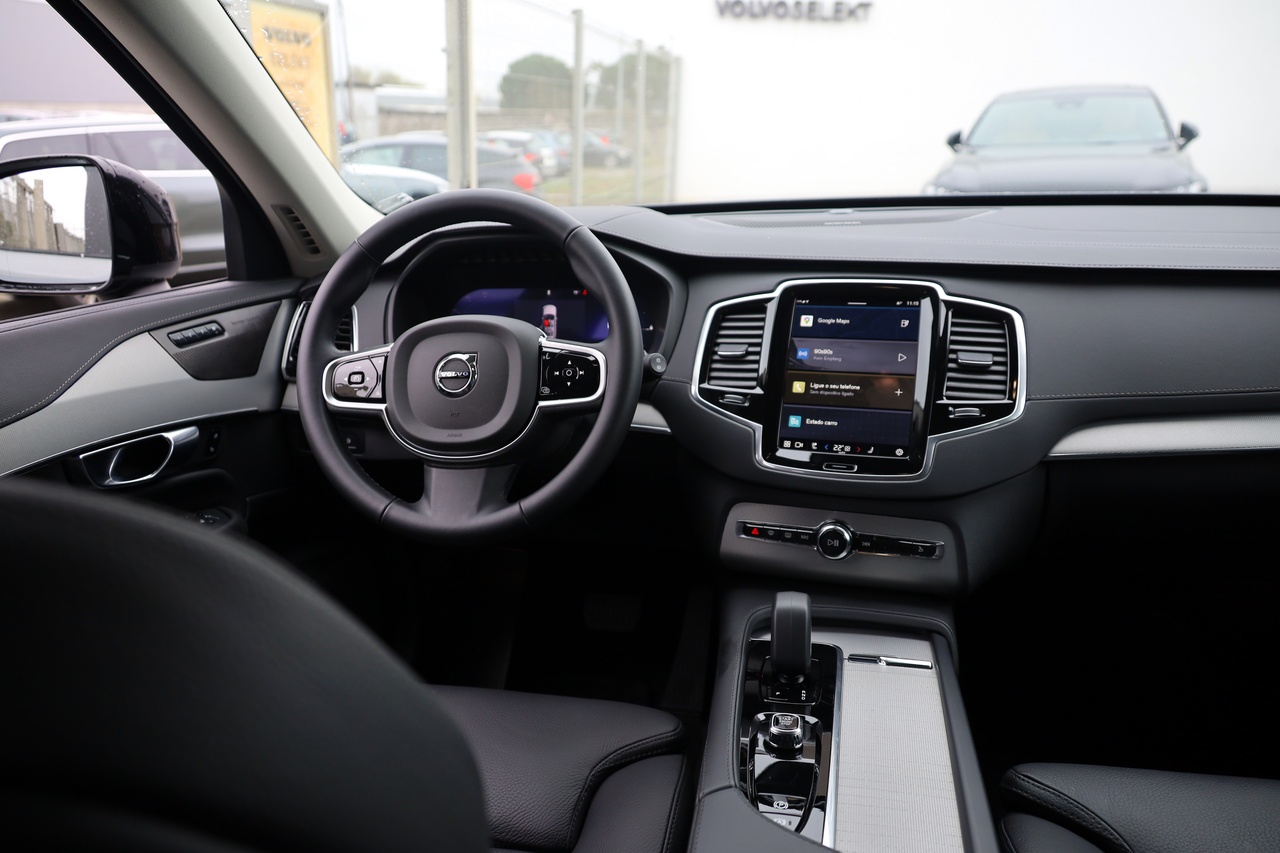 XC90 T8 Hibrido Plug-in Plus Dark Geart. AWD