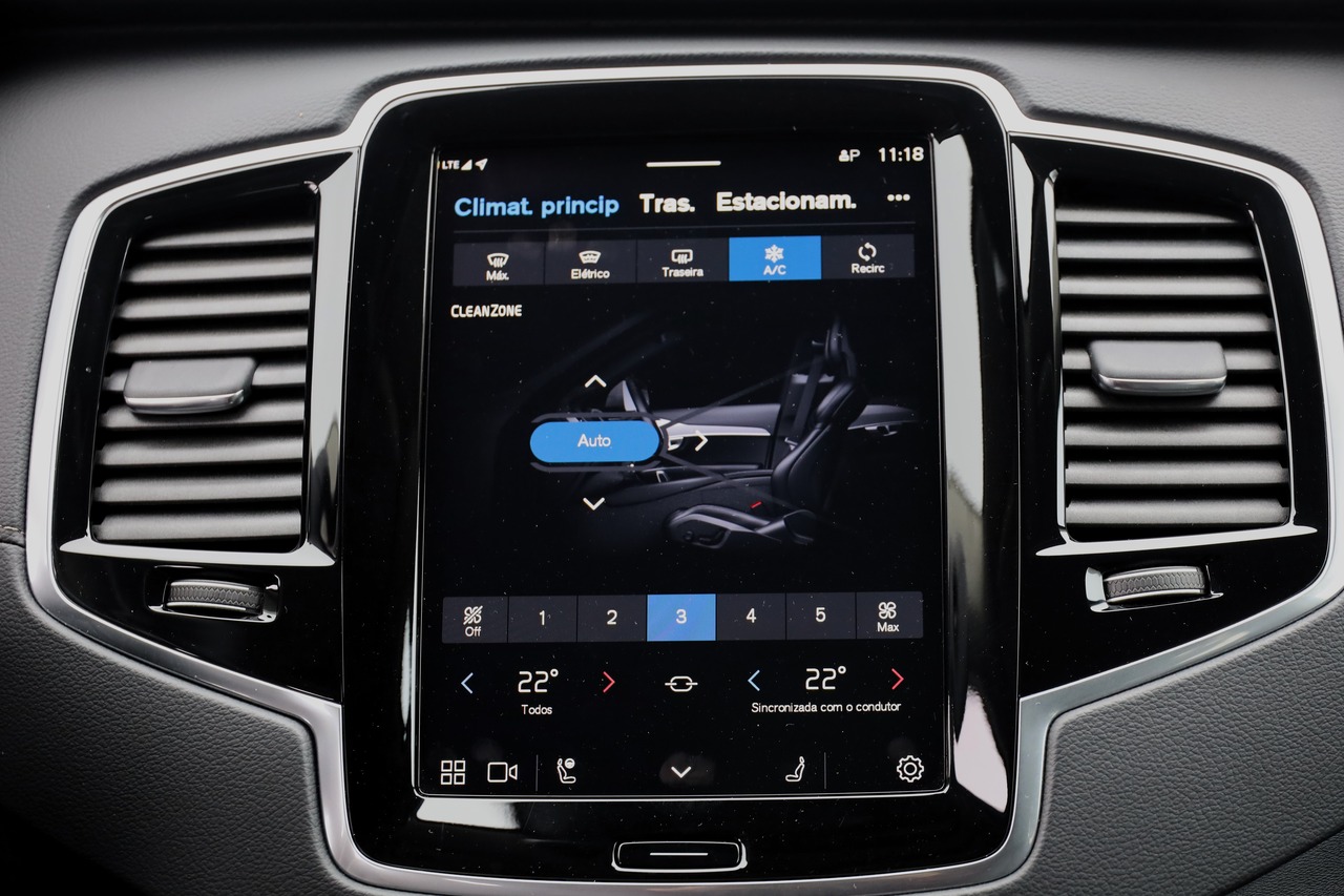 XC90 T8 Hibrido Plug-in Plus Dark Geart. AWD